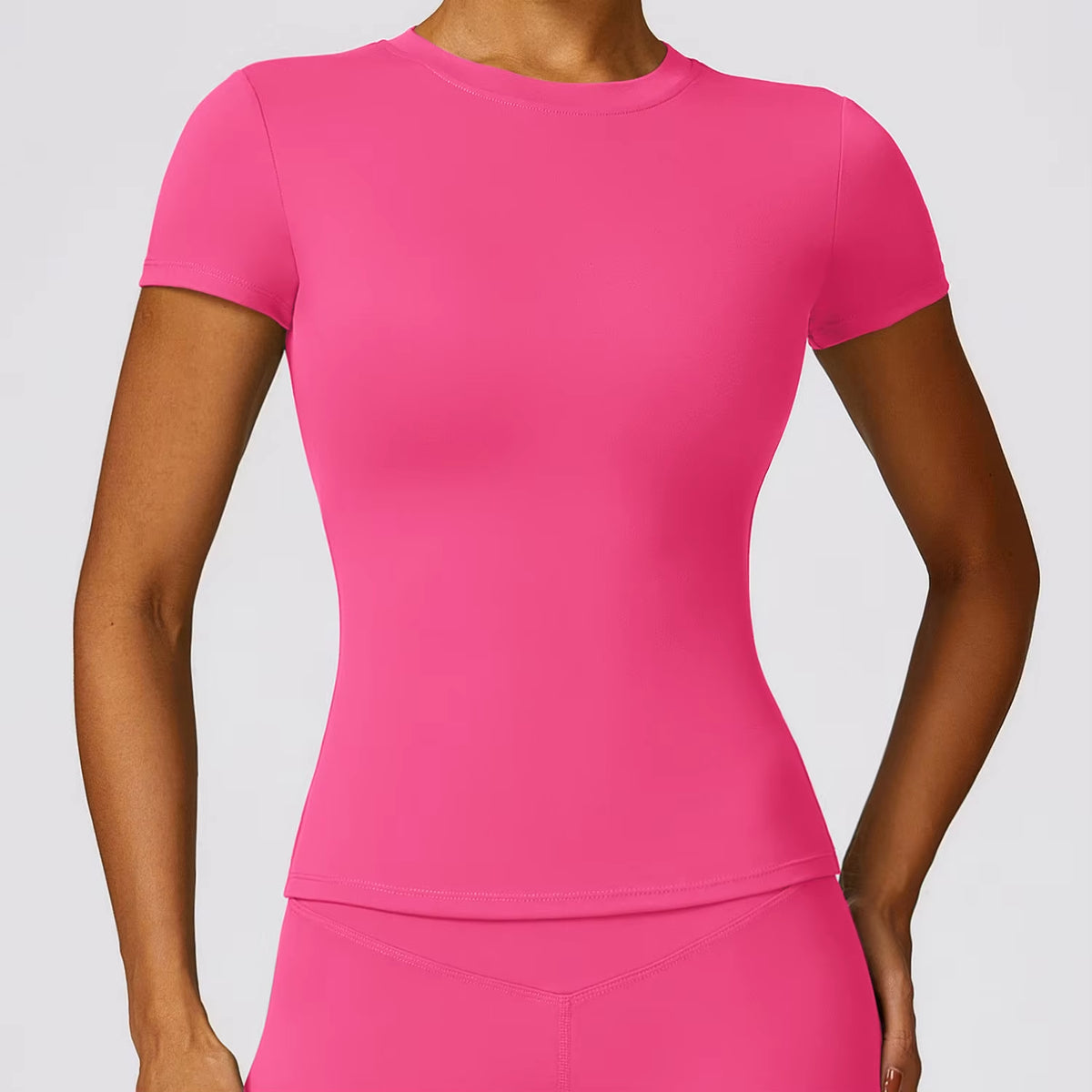Breathable stretch running tee for women